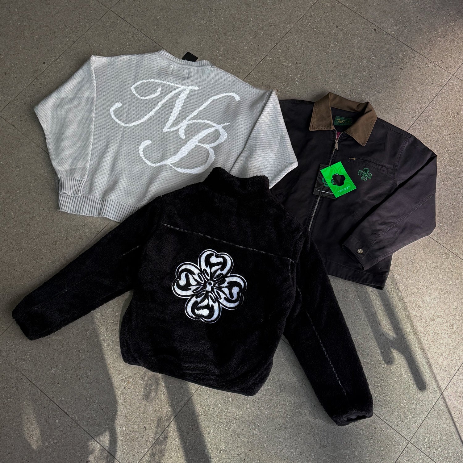 CHAQUETAS Y SWEATERS