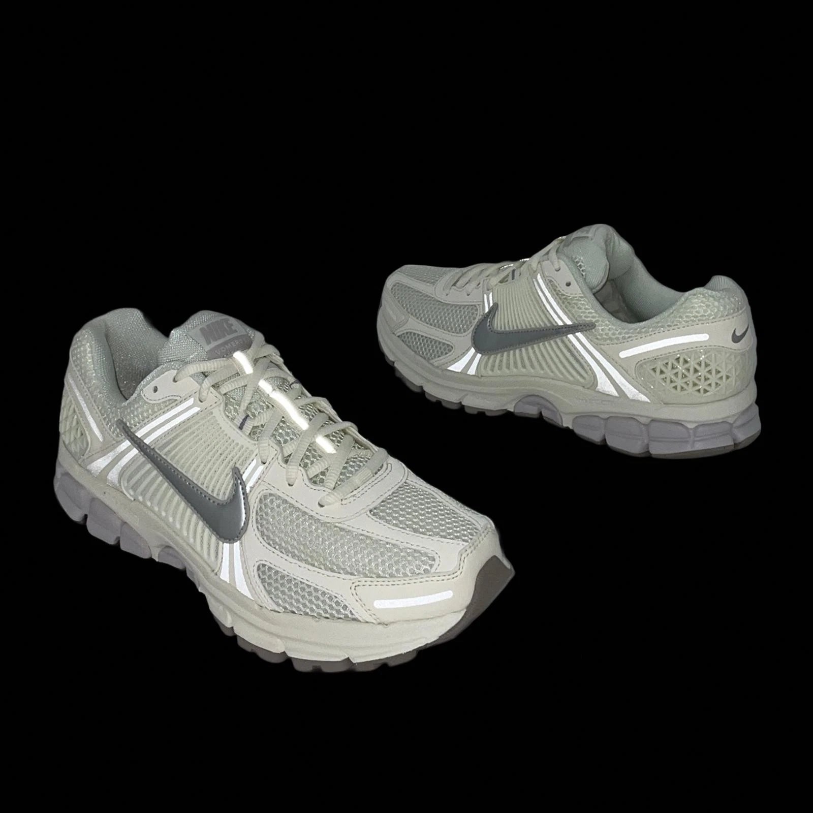 NIKE ZOOM VOMERO 5 SILVER - VAST GRAY