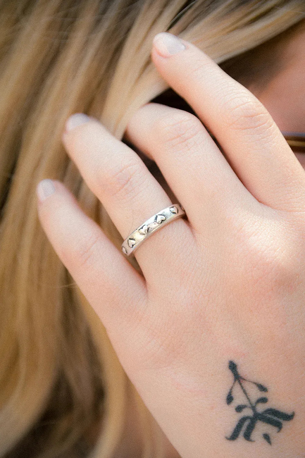 Anillo Line Of Hearts | more amor