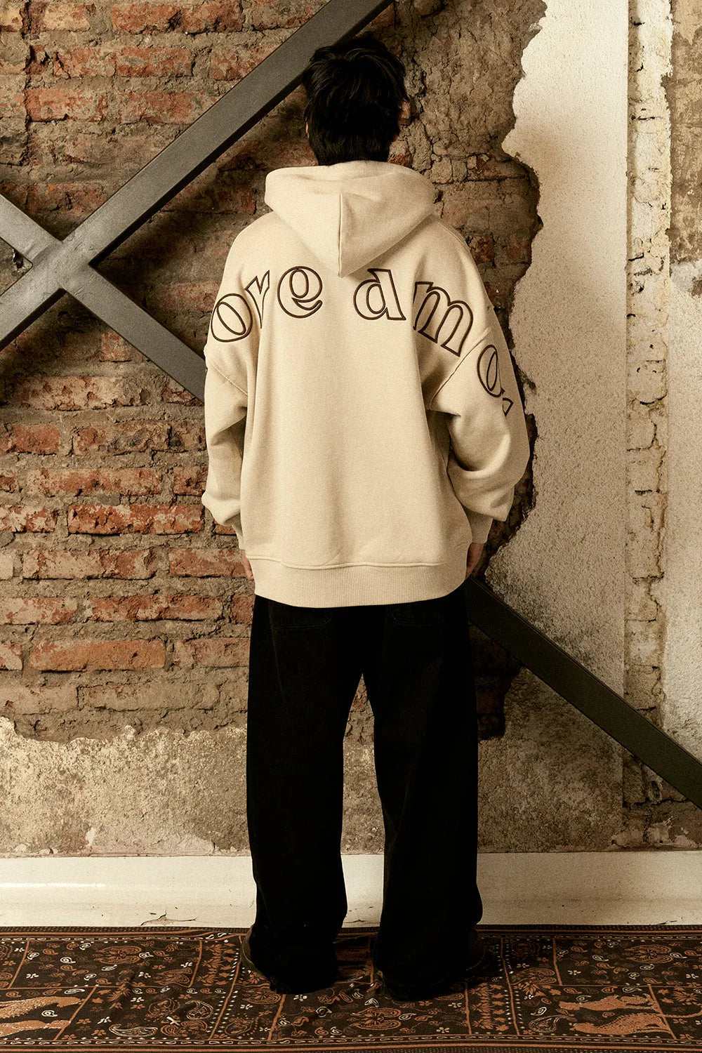 Hoodie Full Back Ecru | More Amor