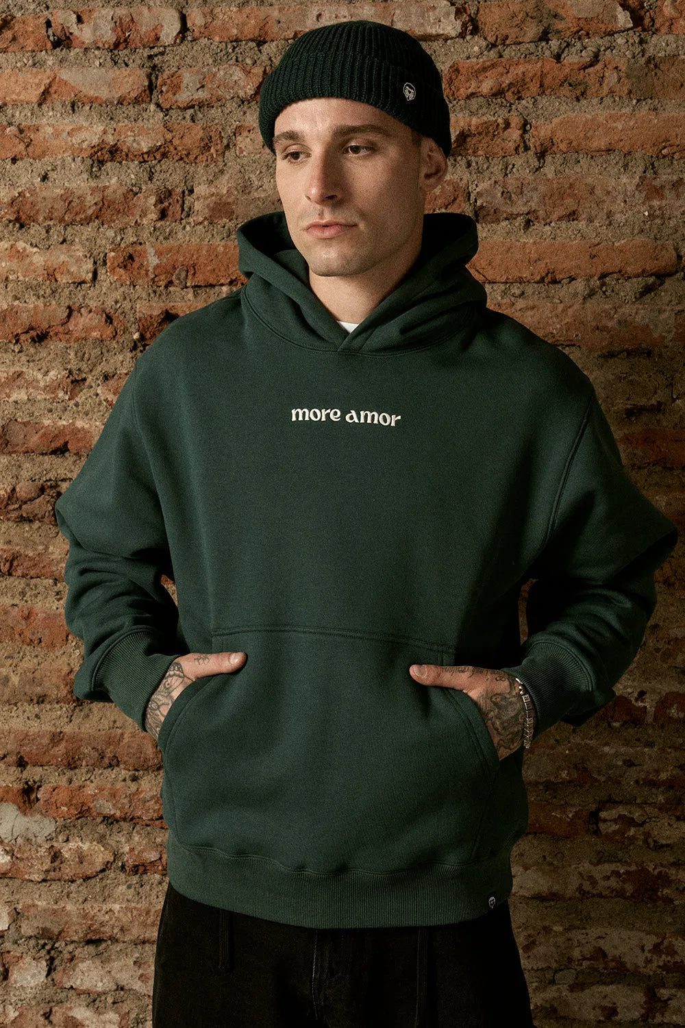 Hoodie Written Green | More Amor