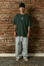 Polera Swan Stamp Verde Hombre | DimeDarko